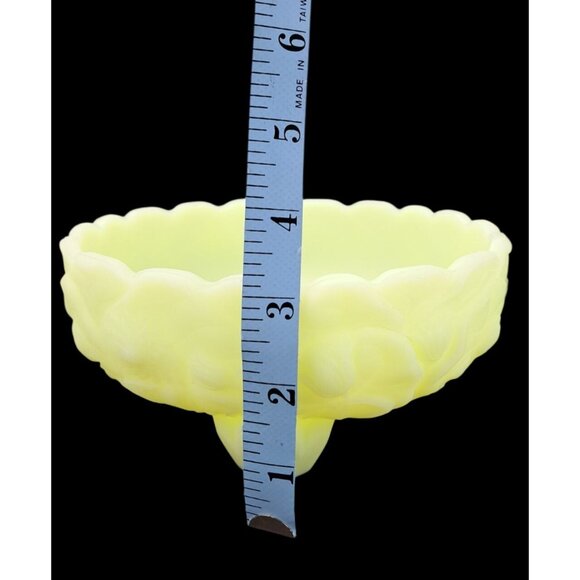 Vintage Fenton Custard Uranium Glass Footed Bowl Water Lilies Scalloped Satin - Picture 12 of 13